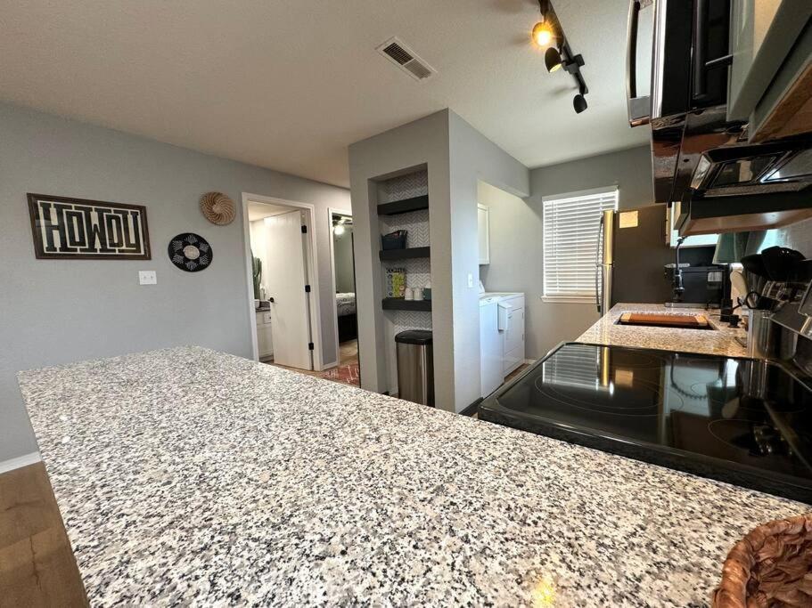Modern Comfort: Updated Cozy Condo In Indian Point Branson Zewnętrze zdjęcie