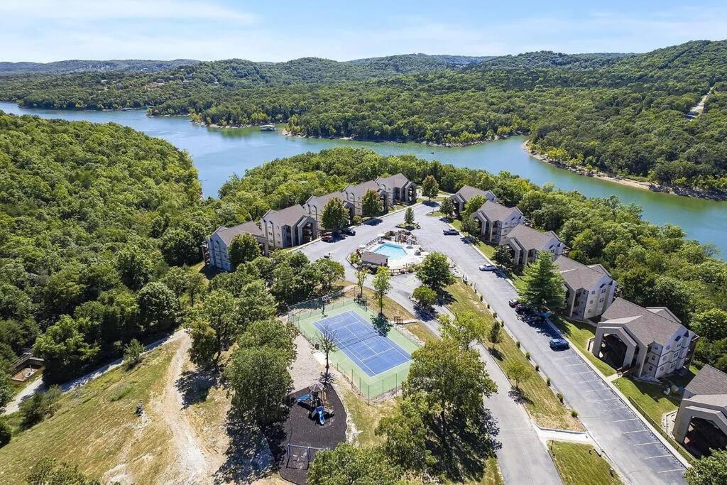 Modern Comfort: Updated Cozy Condo In Indian Point Branson Zewnętrze zdjęcie
